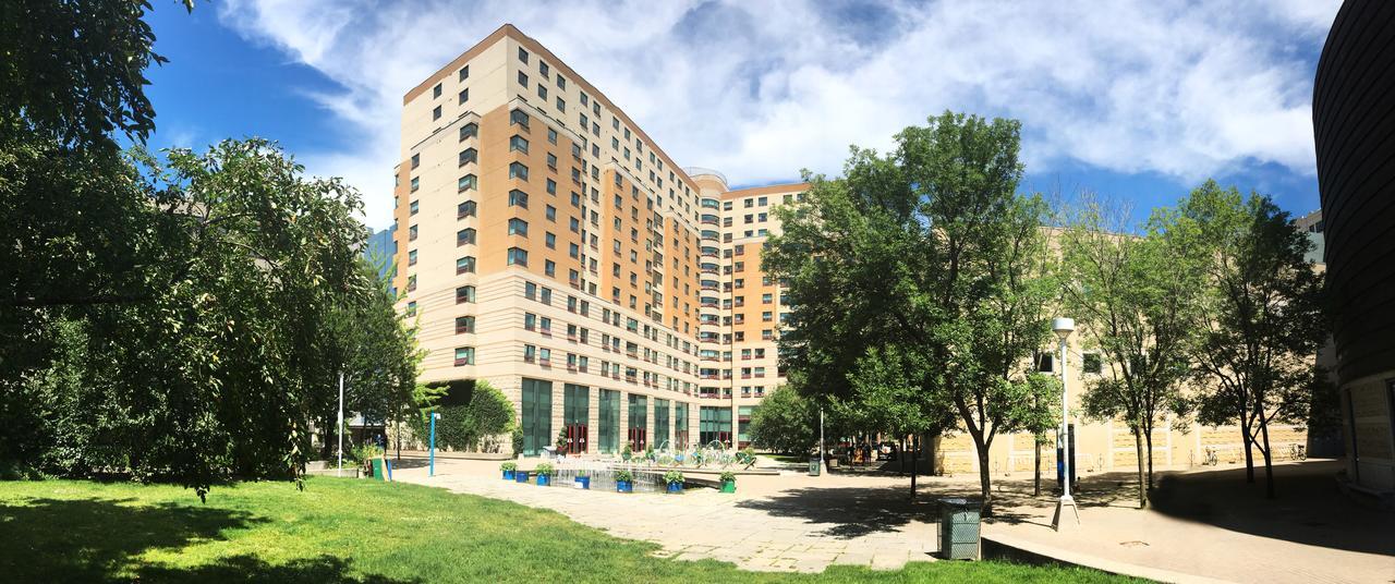 Toronto Metropolitan University- Pitman Hall Residence Екстериор снимка